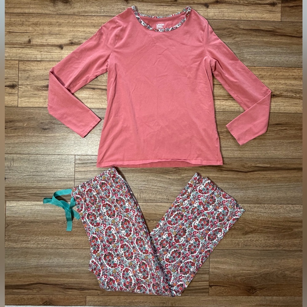 Lands' End 2-piece knit Floral long sleeve pajama set - Picture 2 of 11
